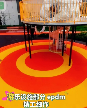 安徽蕪湖市EPDM塑膠場(chǎng)地施工案例