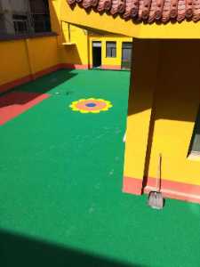 EPDM塑膠跑道，濟南幼兒園施工完成
